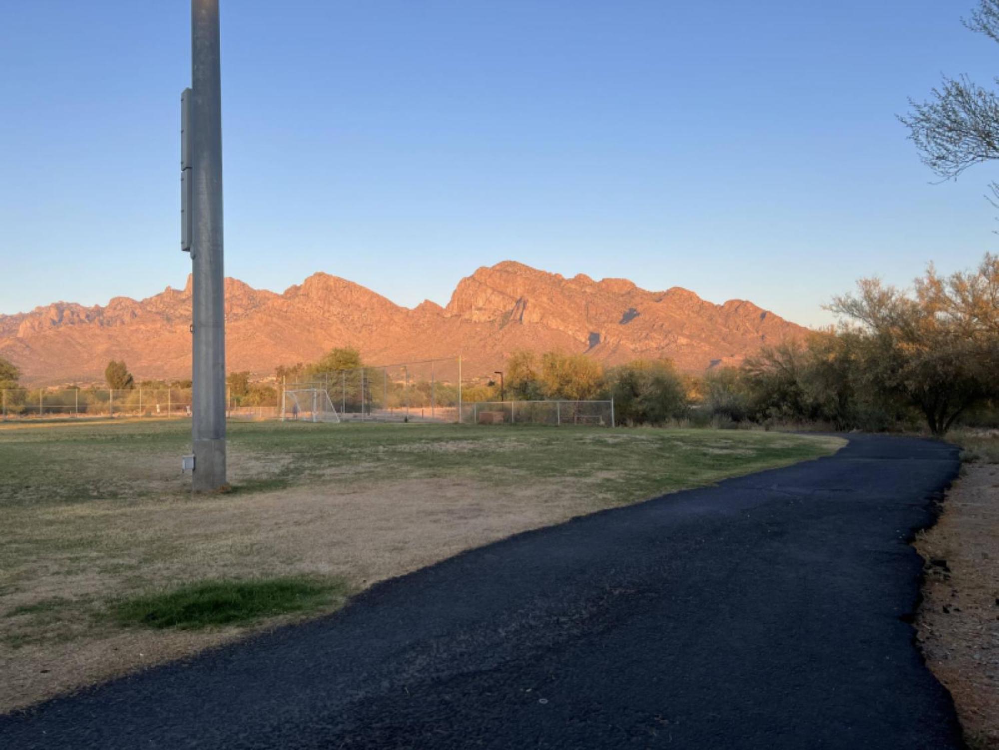 Private Home - Billiards, Mountain Views, Private Desert Access, Hoa Pool & Spa, Bbq, At Lambert Park - Bourbondale Tucson Exterior photo